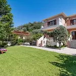 Villa Prolithia 2 *