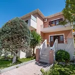 Prolithia 2 Villa *