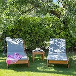 Villa Prolithia 2 *